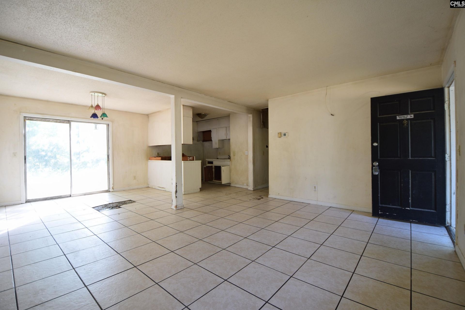 2703 Riverside Lane  Photo 6