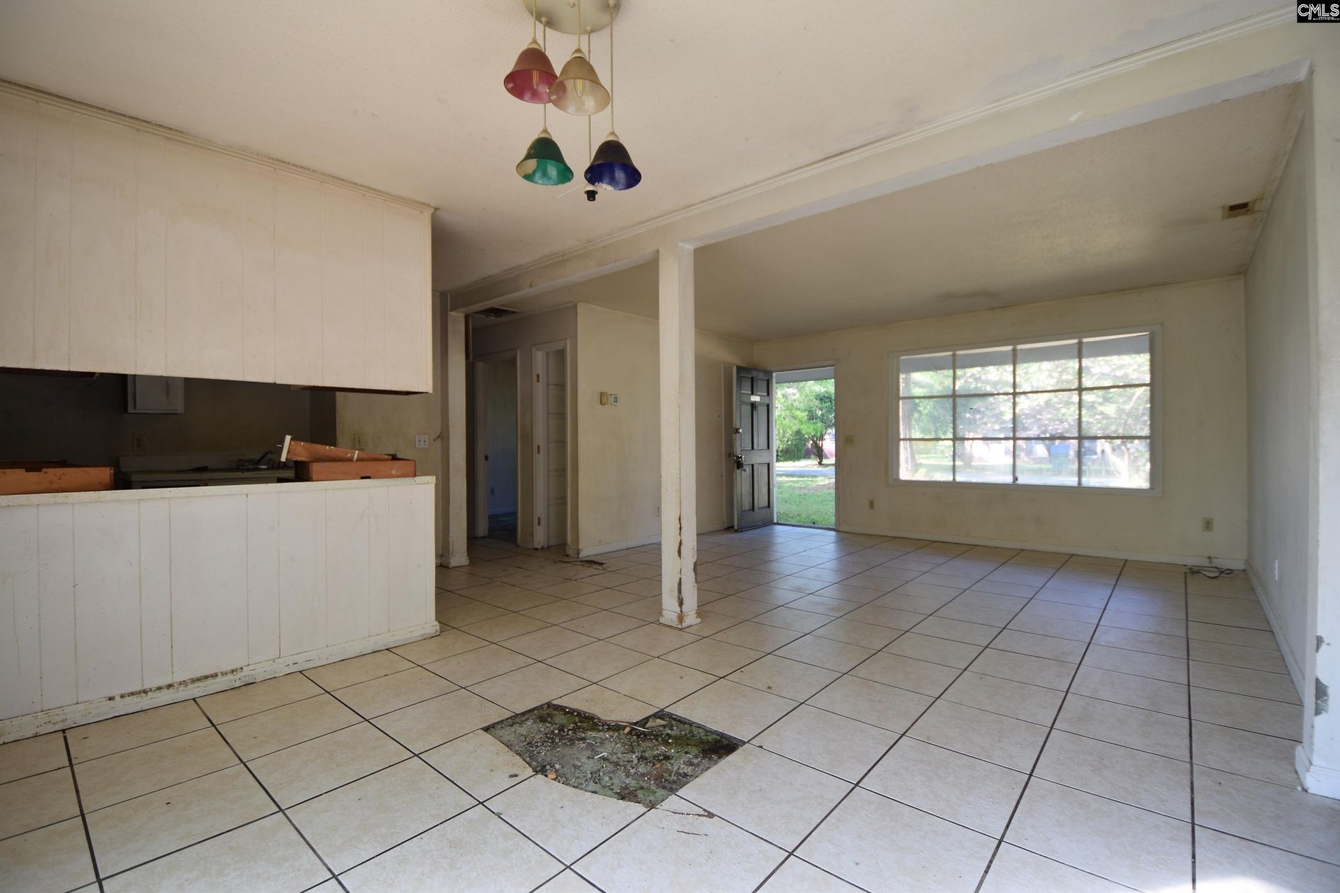 2703 Riverside Lane  Photo 7