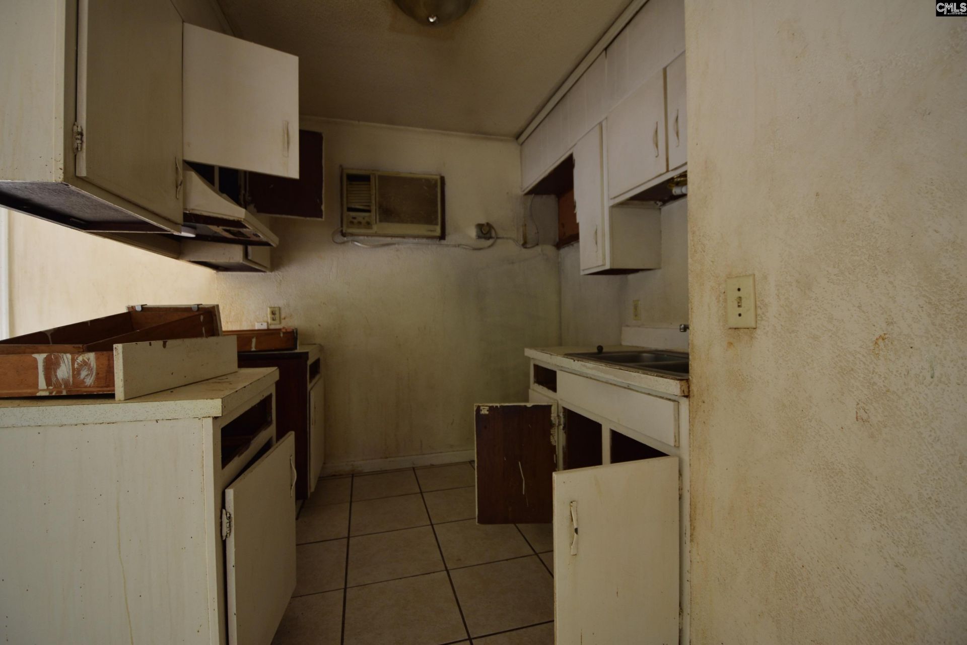 2703 Riverside Lane  Photo 9