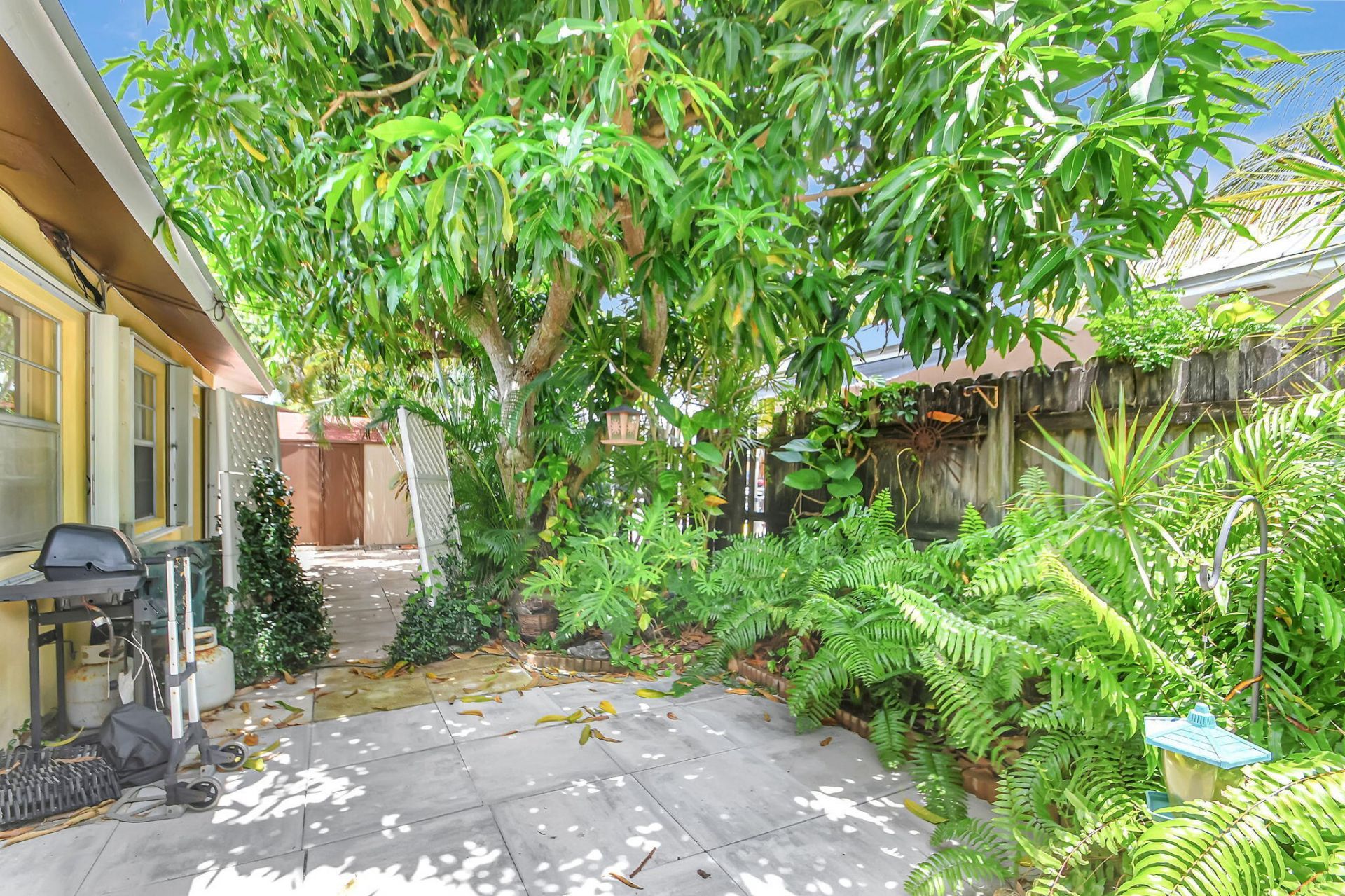 1853 Service Road, North Palm Beach, FL 33408 Photo