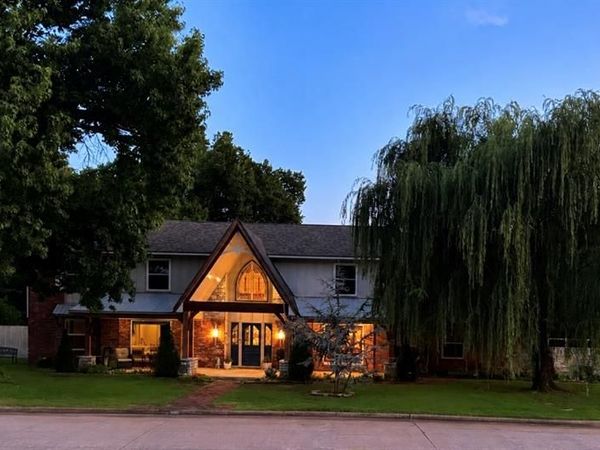 806 Glenmanor Drive, Midwest City, OK 73110