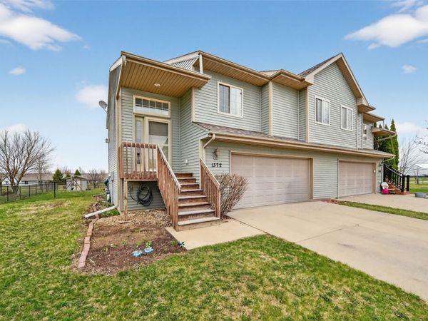 1372 Logan Court, North Liberty, IA 52317