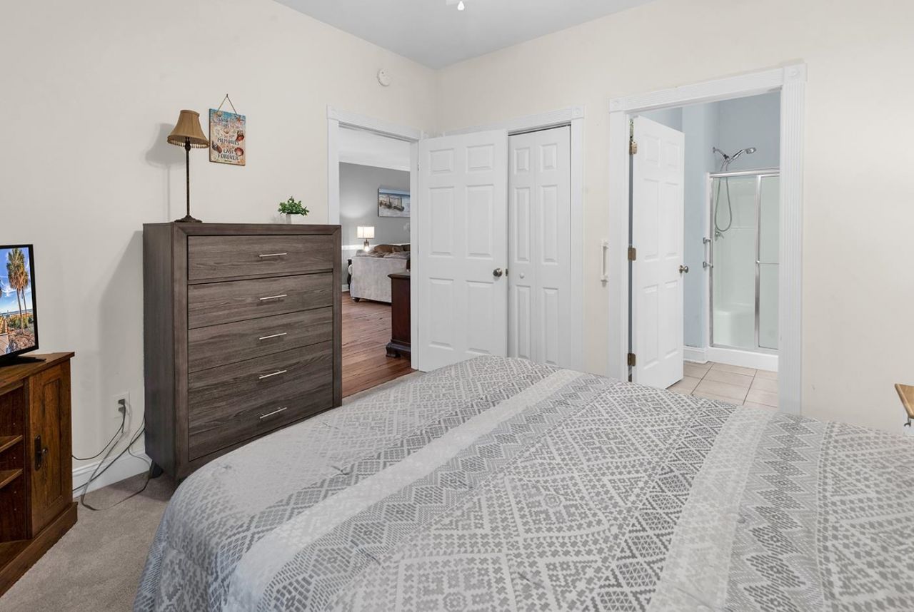 4895 Luster Leaf Circle  Photo 17