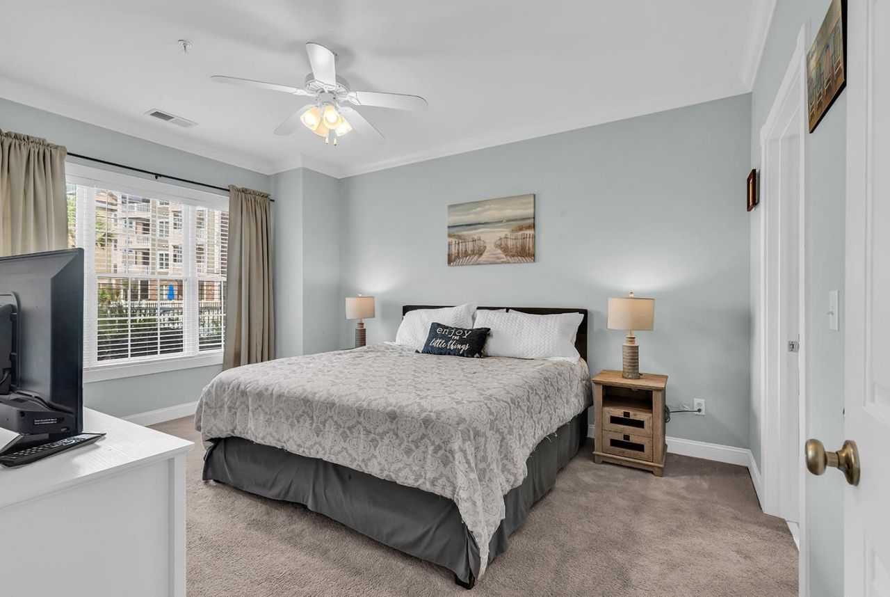 4895 Luster Leaf Circle  Photo 23