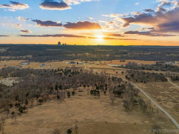 004 W 43rd Street N, Tulsa, OK 74127