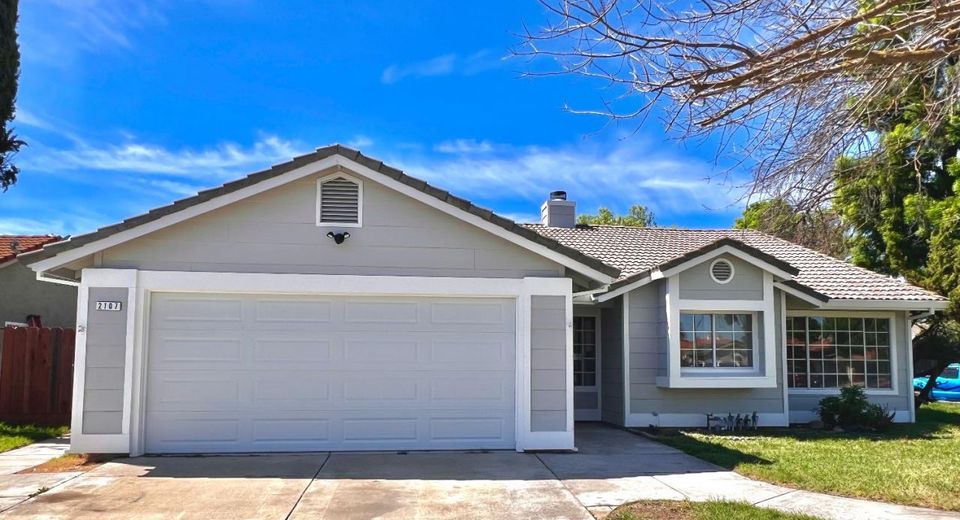 2107 Canyon View Dr, Newman, CA 95360 Photo