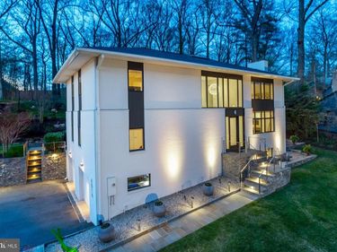 6016 CHESTERBROOK ROAD, MCLEAN, VA 22101