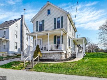 29 HIGH STREET, STEWARTSTOWN, PA 17363