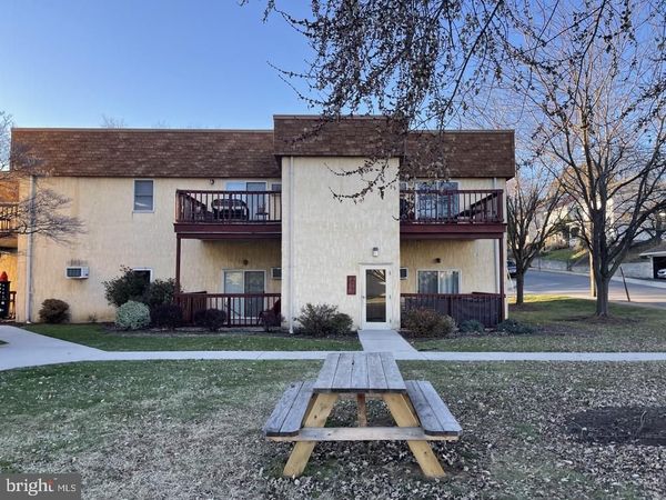 119 HAMILTON AVENUE , WAYNESBORO, PA 17268