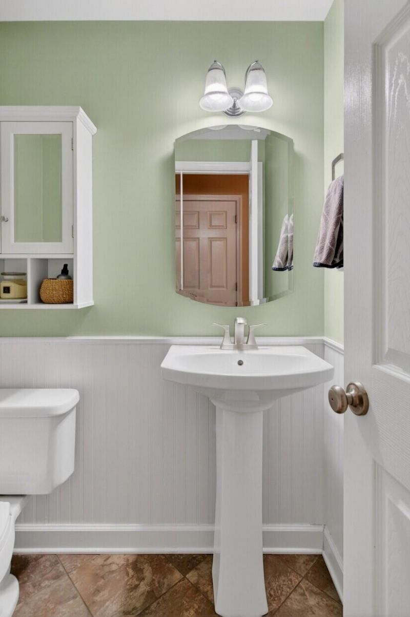 668 Majestic Oaks Drive Photo 26