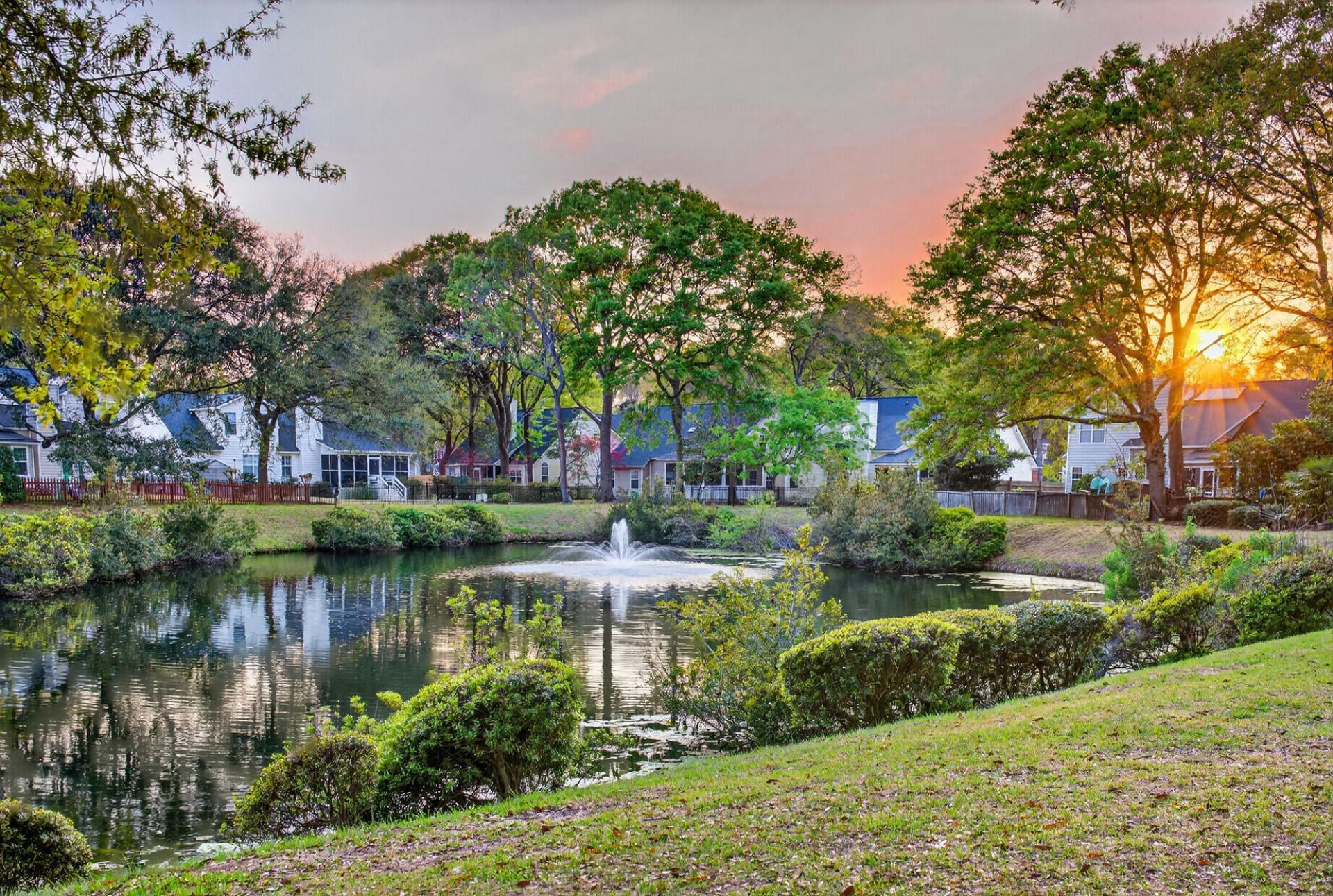 668 Majestic Oaks Drive Photo 3