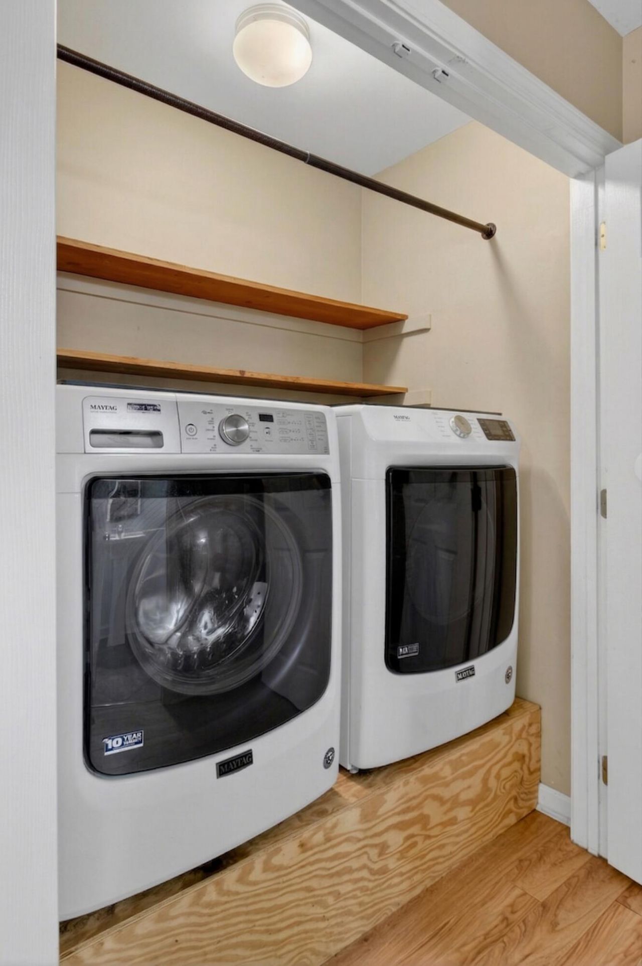 668 Majestic Oaks Drive Photo 34