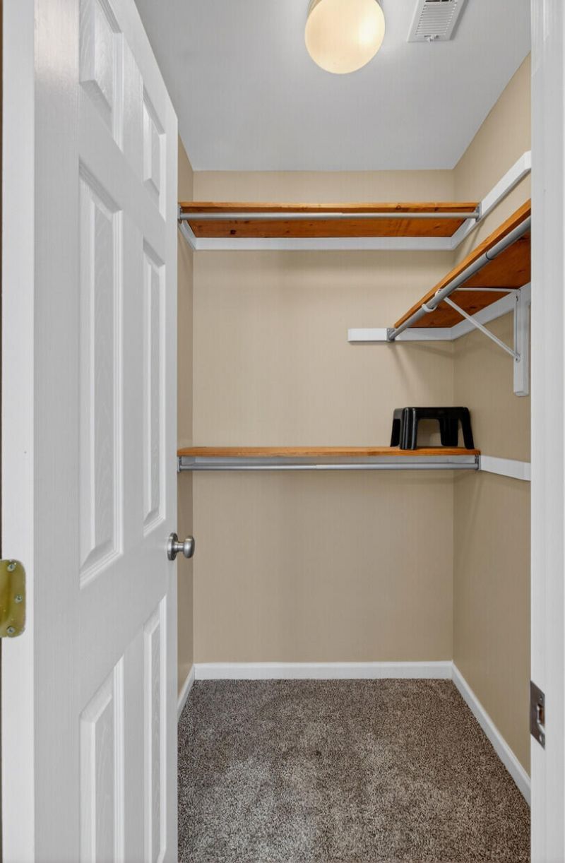 668 Majestic Oaks Drive Photo 40