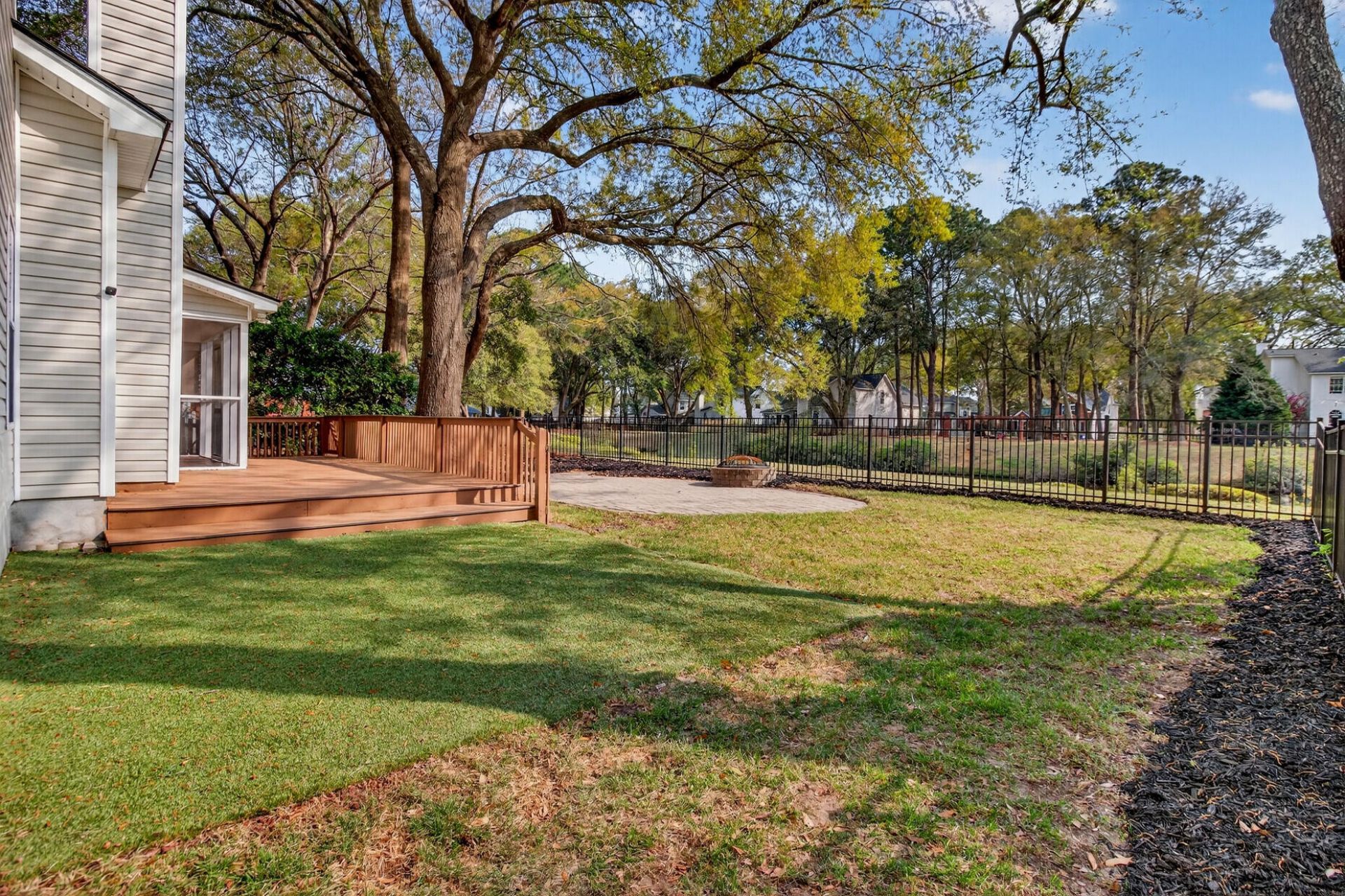 668 Majestic Oaks Drive Photo 53