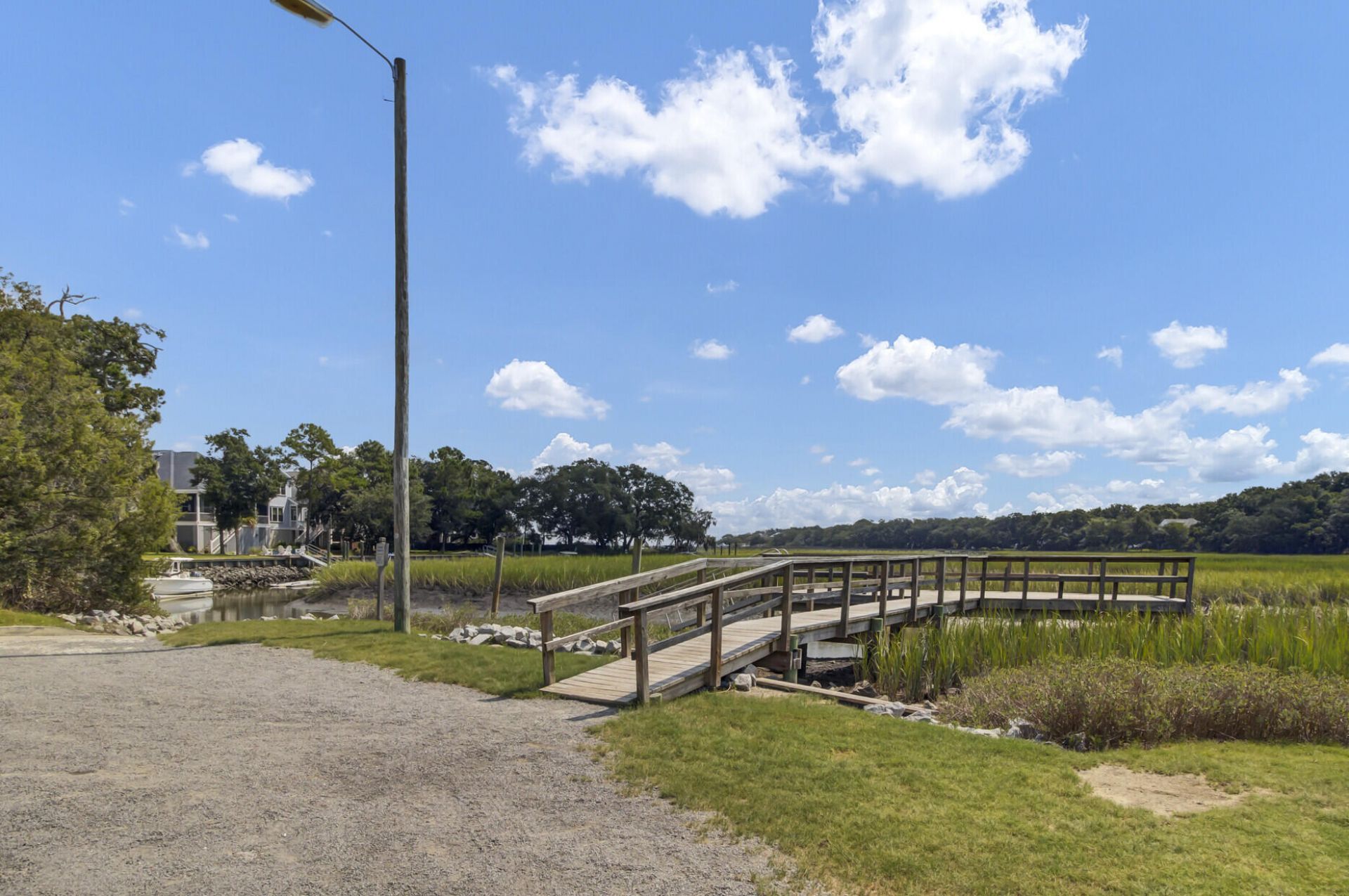 668 Majestic Oaks Drive Photo 70