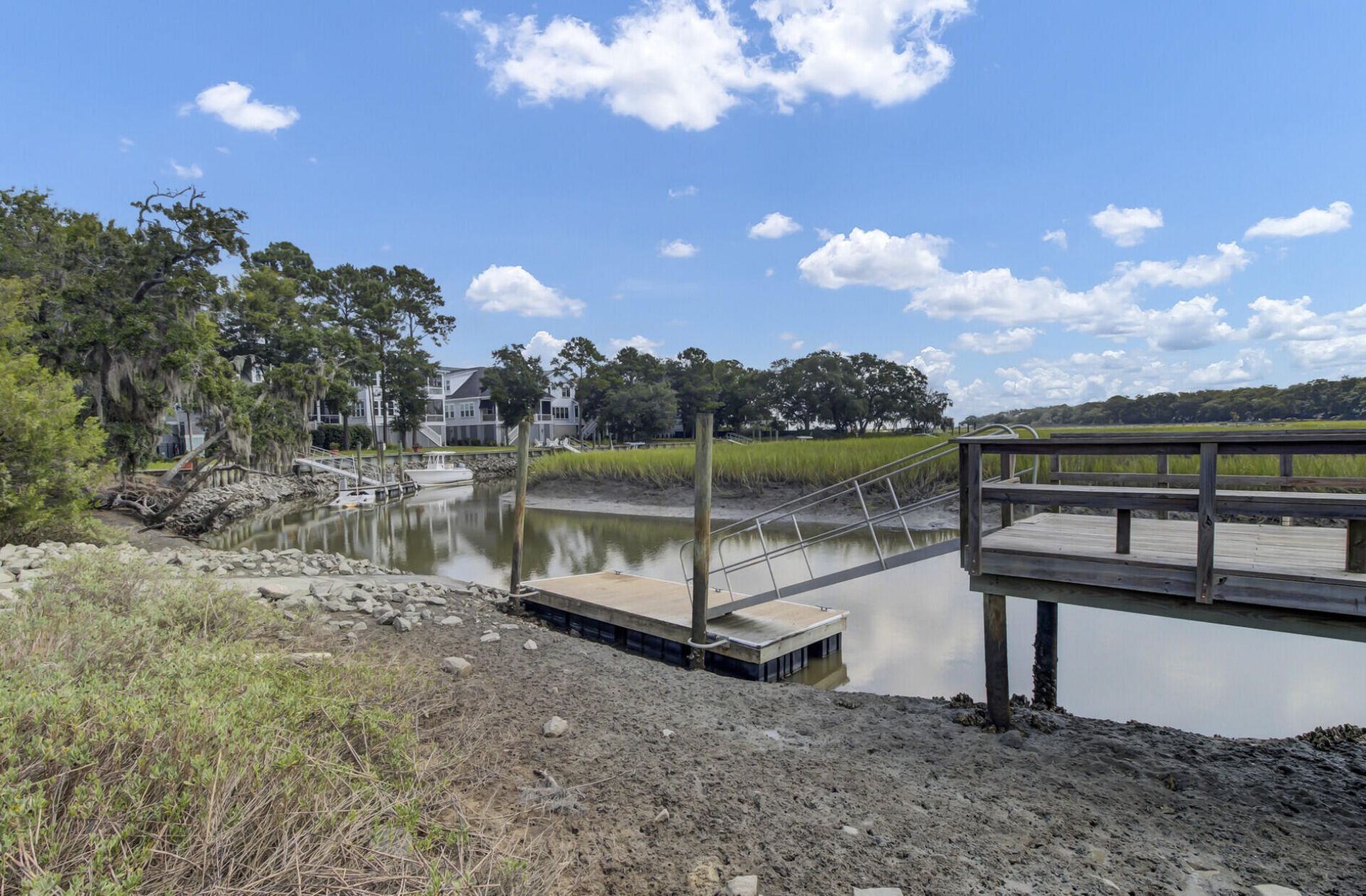 668 Majestic Oaks Drive Photo 71