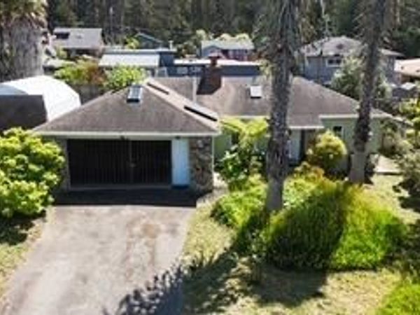 1219 Cedar Street, Montara, CA 94037