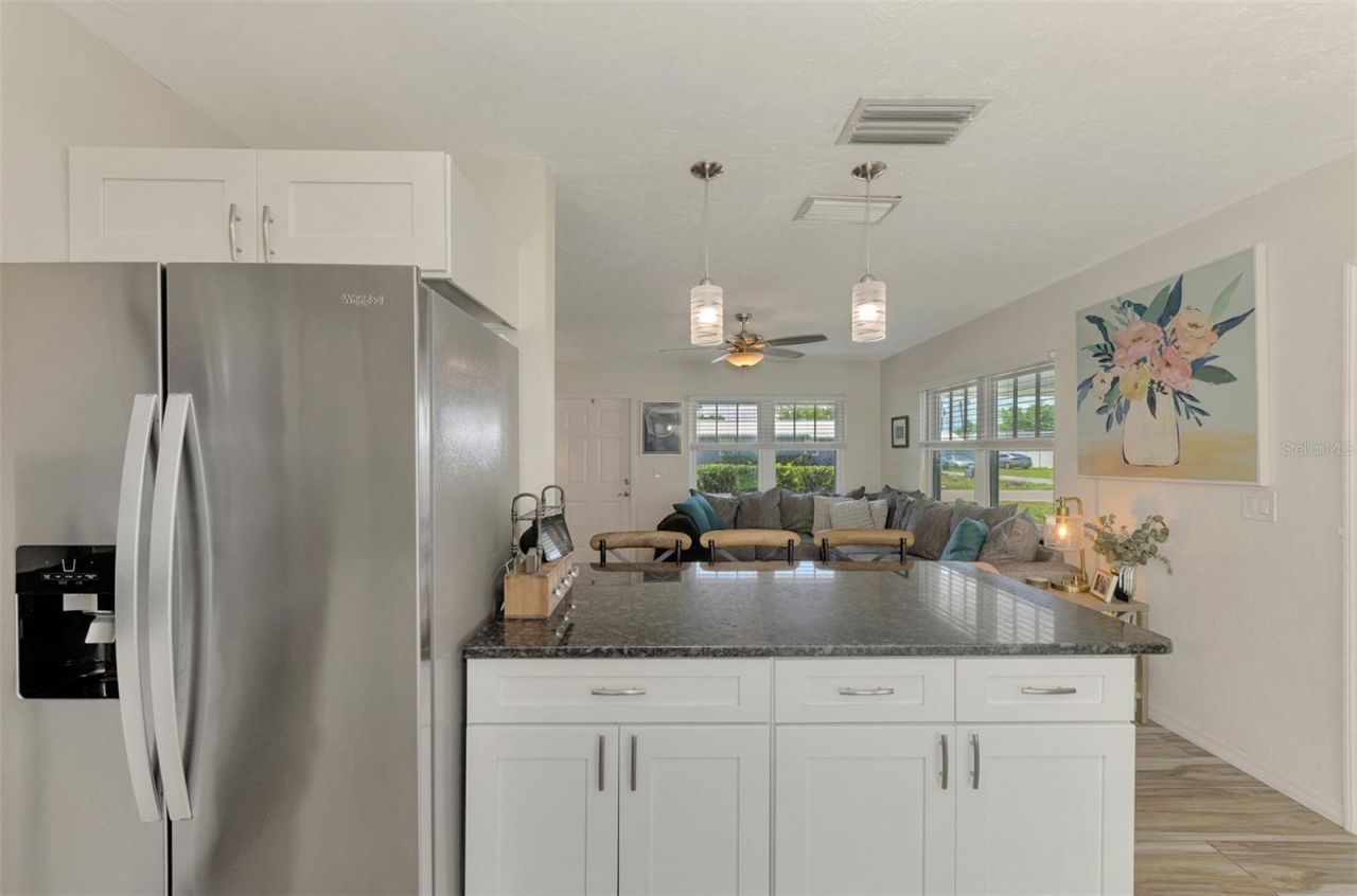 5807 28th Avenue Drive E, Bradenton, FL 34208 Photo