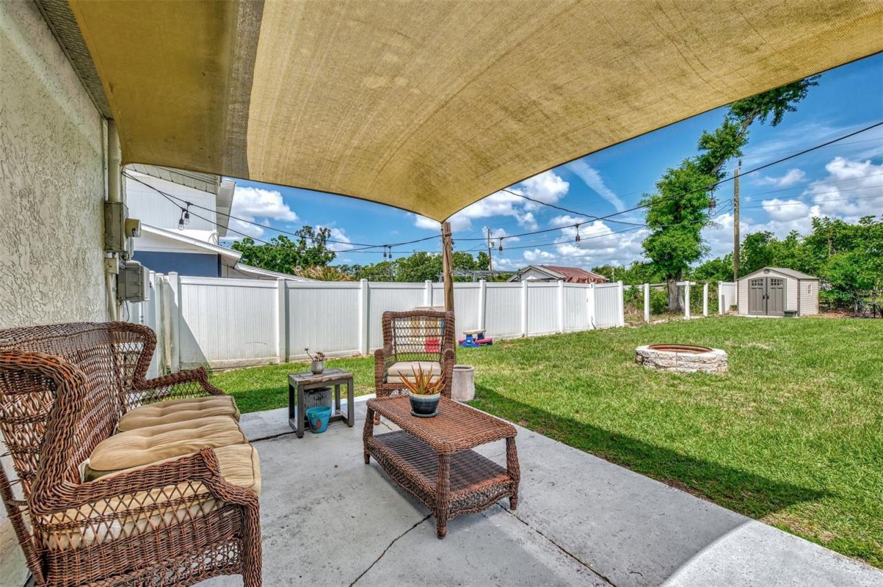 5807 28th Avenue Drive E, Bradenton, FL 34208 Photo