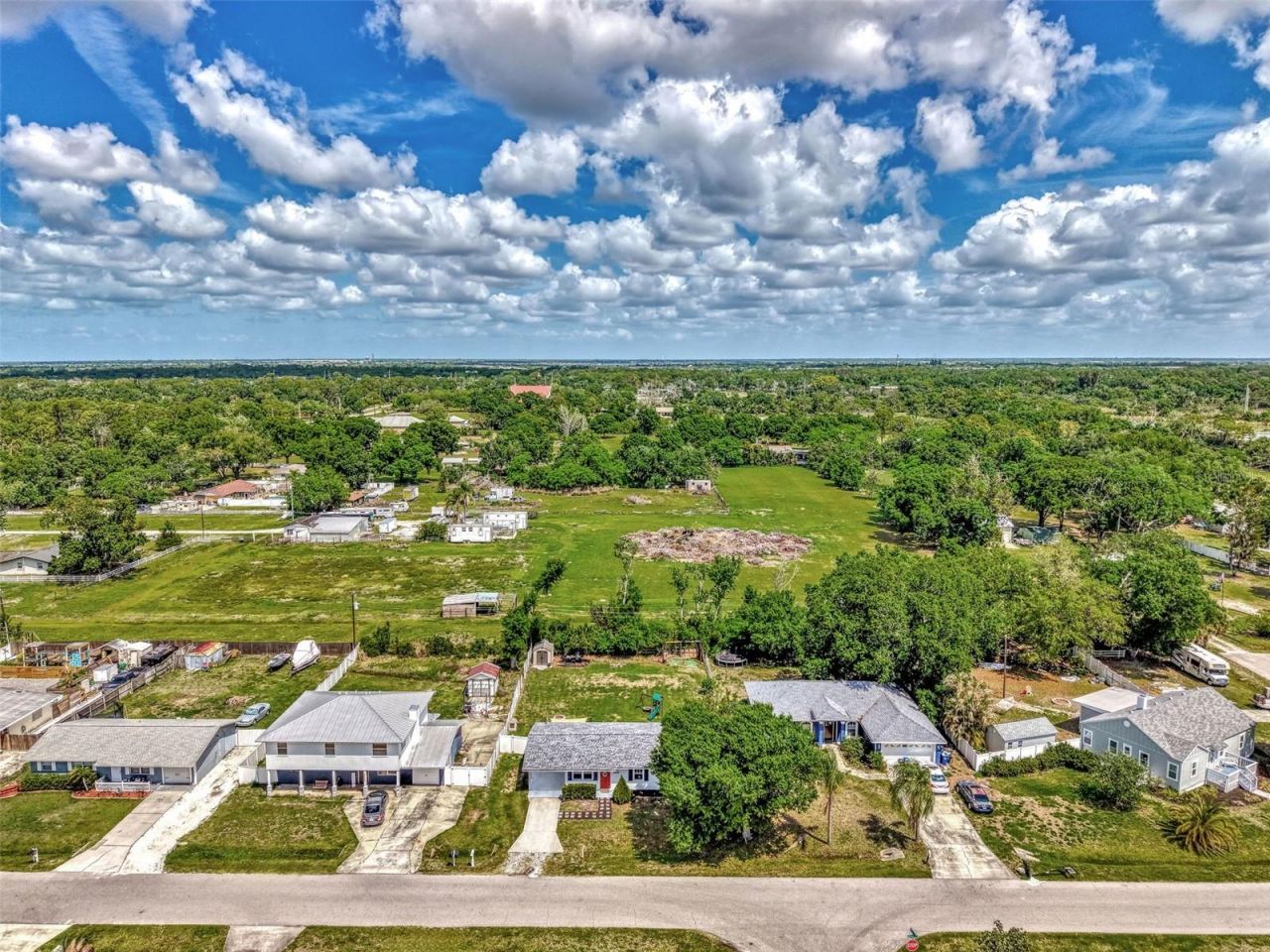 5807 28th Avenue Drive E, Bradenton, FL 34208 Photo