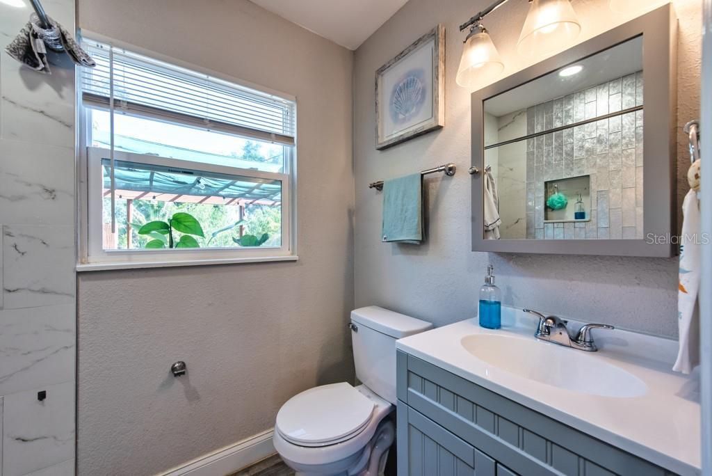 1325 54th Avenue N, Saint Petersburg, FL 33703 Photo