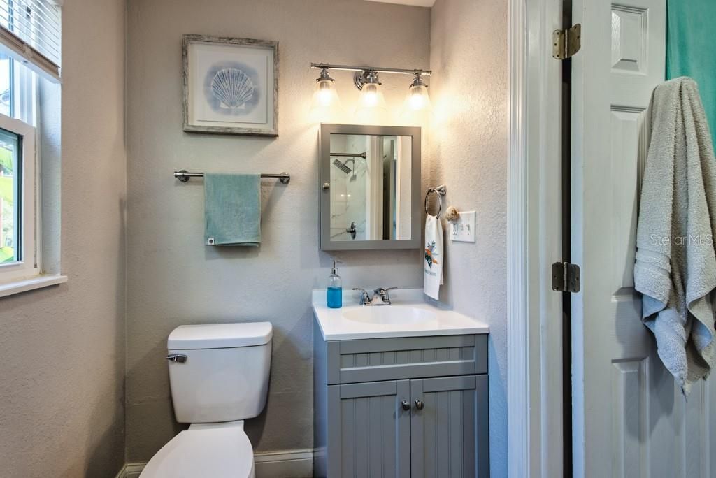 1325 54th Avenue N, Saint Petersburg, FL 33703 Photo