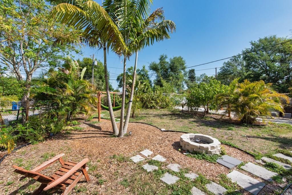 1325 54th Avenue N, Saint Petersburg, FL 33703 Photo