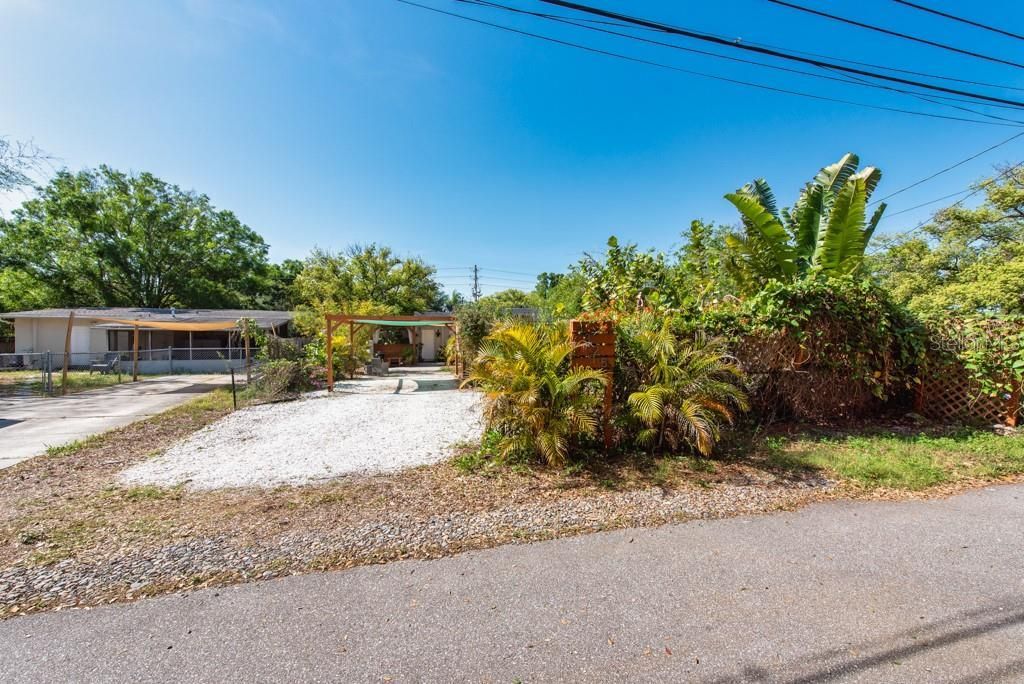 1325 54th Avenue N, Saint Petersburg, FL 33703 Photo