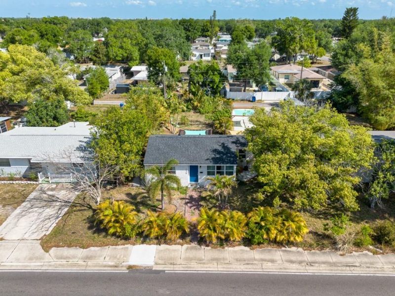 1325 54th Avenue N, Saint Petersburg, FL 33703 Photo