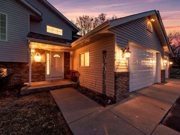 670 6th Street SE, Cokato, MN 55321