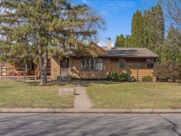 2755 Huron Street, Roseville, MN 55113