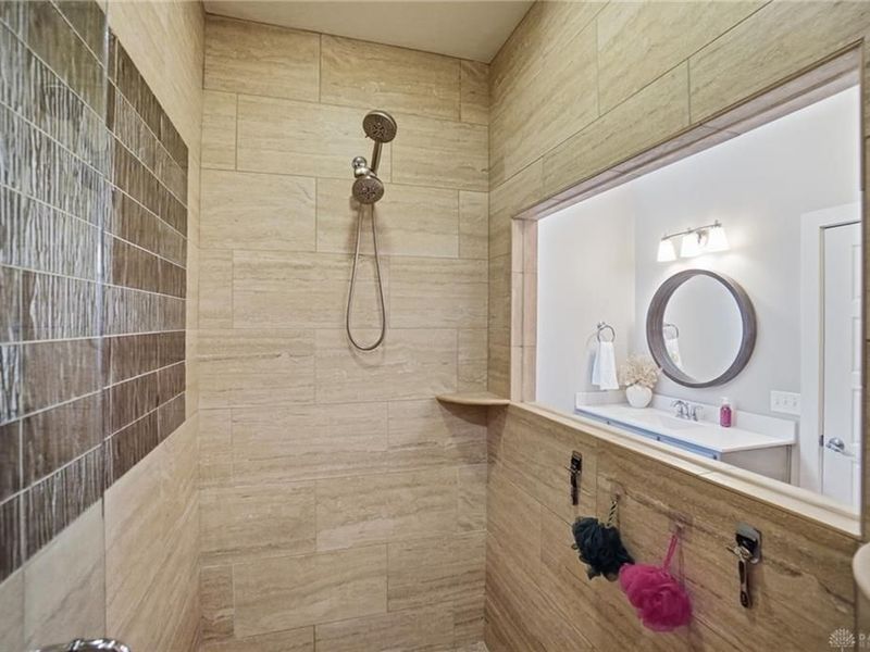 1127 Chambrey Court, Clearcreek Township, OH 45458 Photo 27