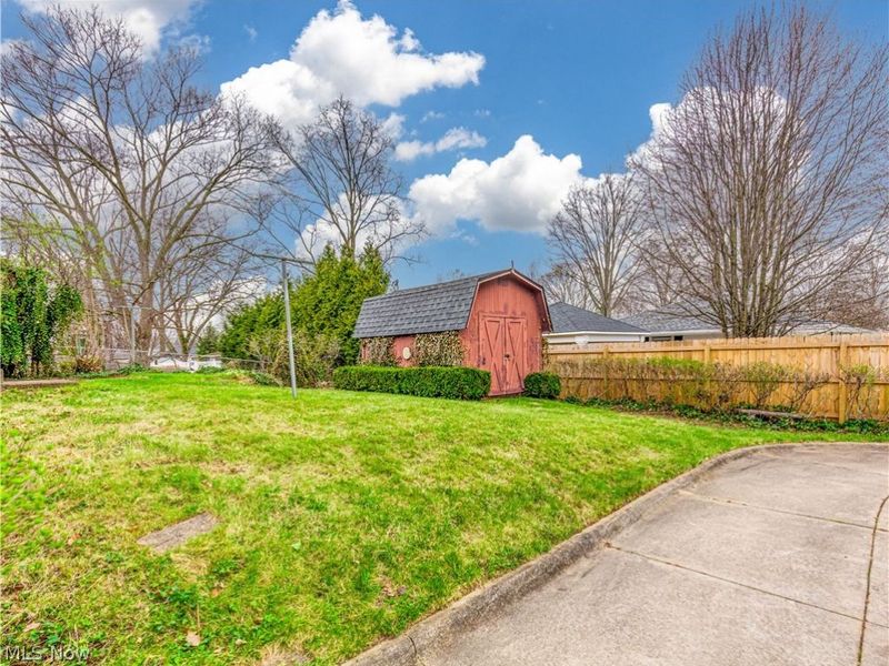 151 Roanoke Avenue , Cuyahoga Falls, OH 44221 Photo 25