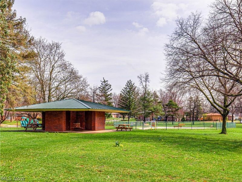 151 Roanoke Avenue, Cuyahoga Falls, OH 44221 Photo 28