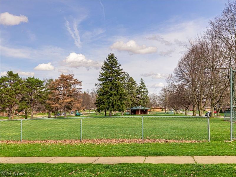 151 Roanoke Avenue, Cuyahoga Falls, OH 44221 Photo 29