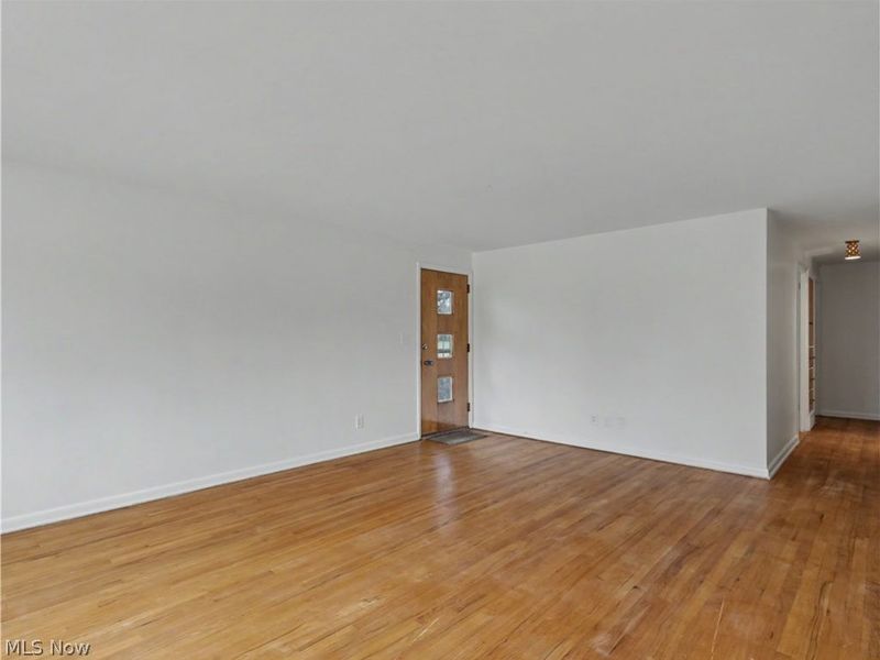 151 Roanoke Avenue, Cuyahoga Falls, OH 44221 Photo 4