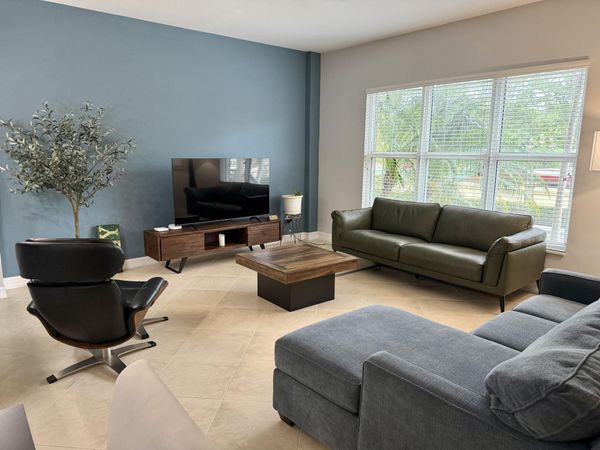 2609 NE 14th Avenue, Unit 106, Wilton Manors, FL 33334