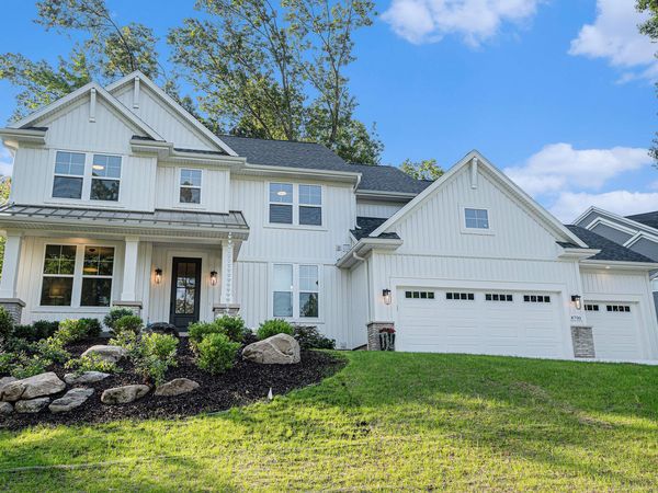 6225 Mcgillicuddy Lane, Portage, MI 49024