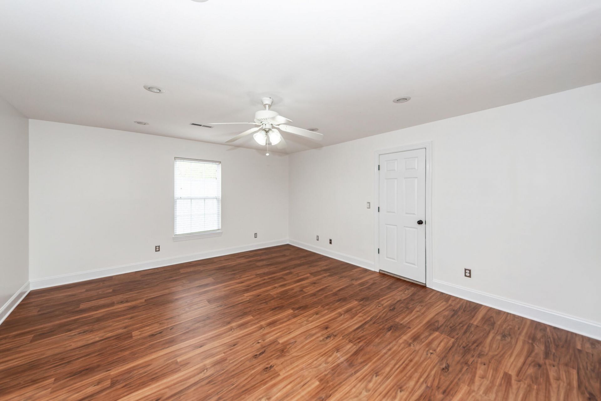 119 Spalding Circle Photo 34