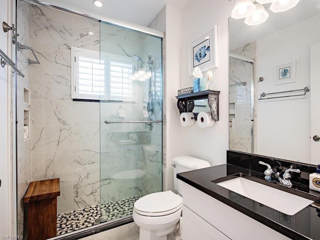 7074 Barrington Cir, Unit 202, Naples, FL 34108 Photo