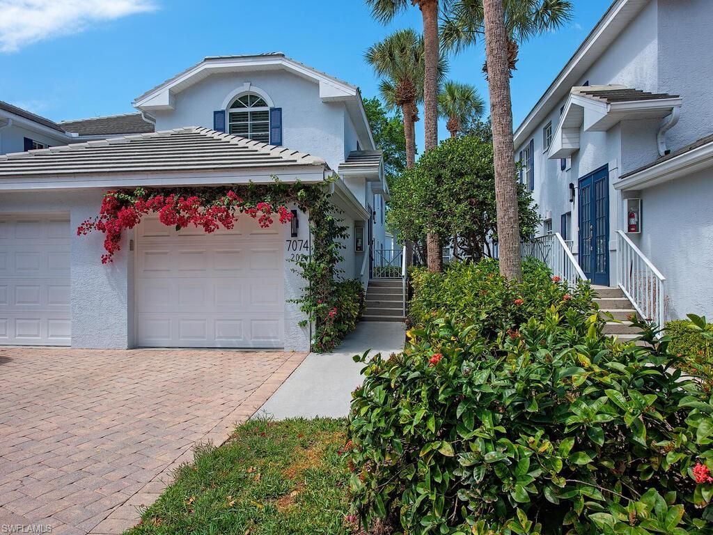 7074 Barrington Cir, Unit 202, Naples, FL 34108 Photo