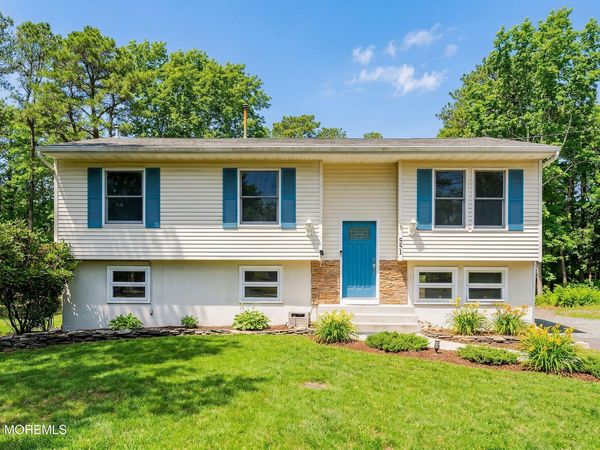 551 Monroe Avenue, Whiting, NJ 08759