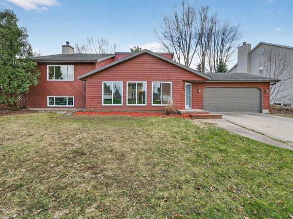 7115 Spring Hill Drive, Middleton, WI 53562