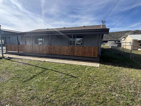 949 NW Madras Highway, Prineville, OR 97754