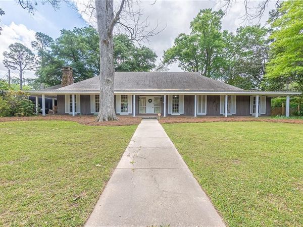 3806 PECAN Drive, Alexandria, LA 71302