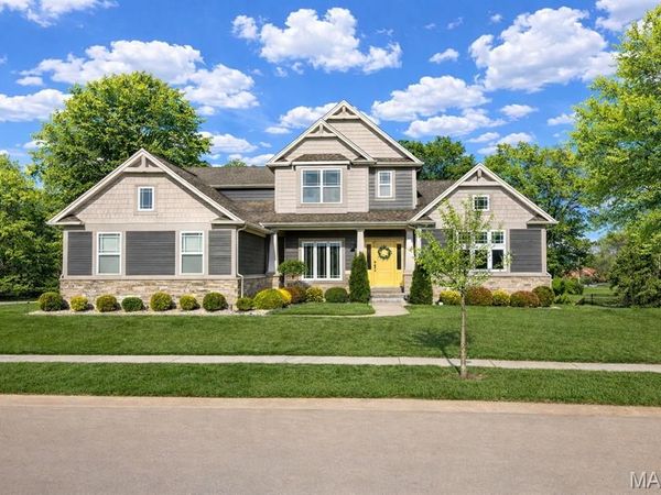 978 Silver Buck Lane, Chesterfield, MO 63005