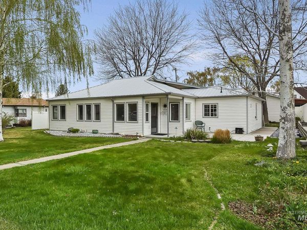 704 E Avenue D, Jerome, ID 83338