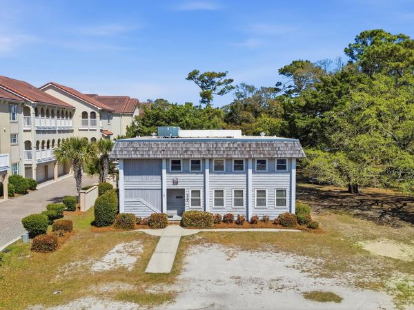 208 4th Ave. N, North Myrtle Beach, SC 29582