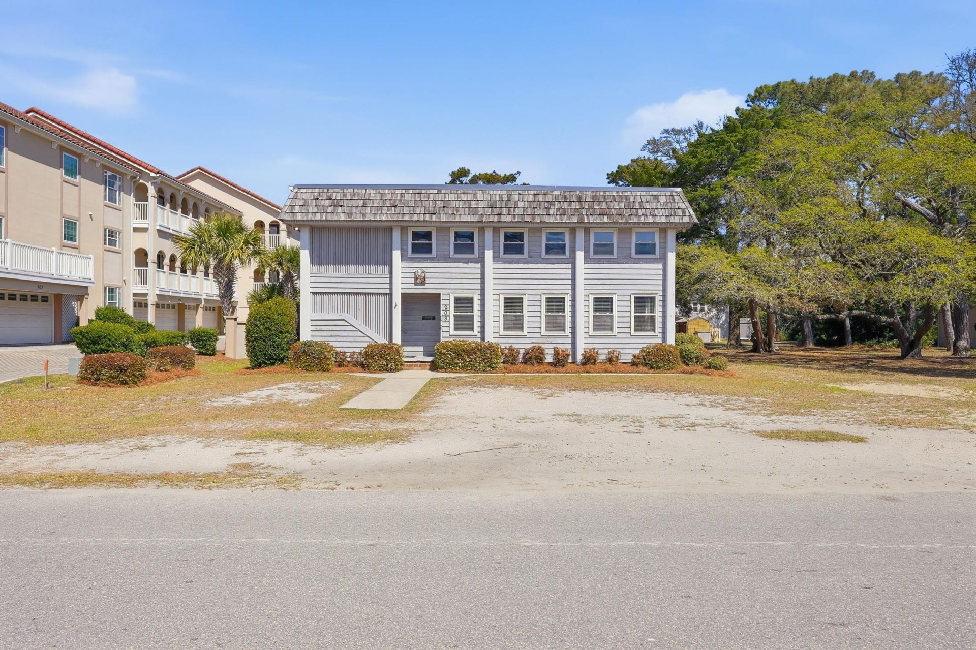 208 4th Ave. N  Photo 6