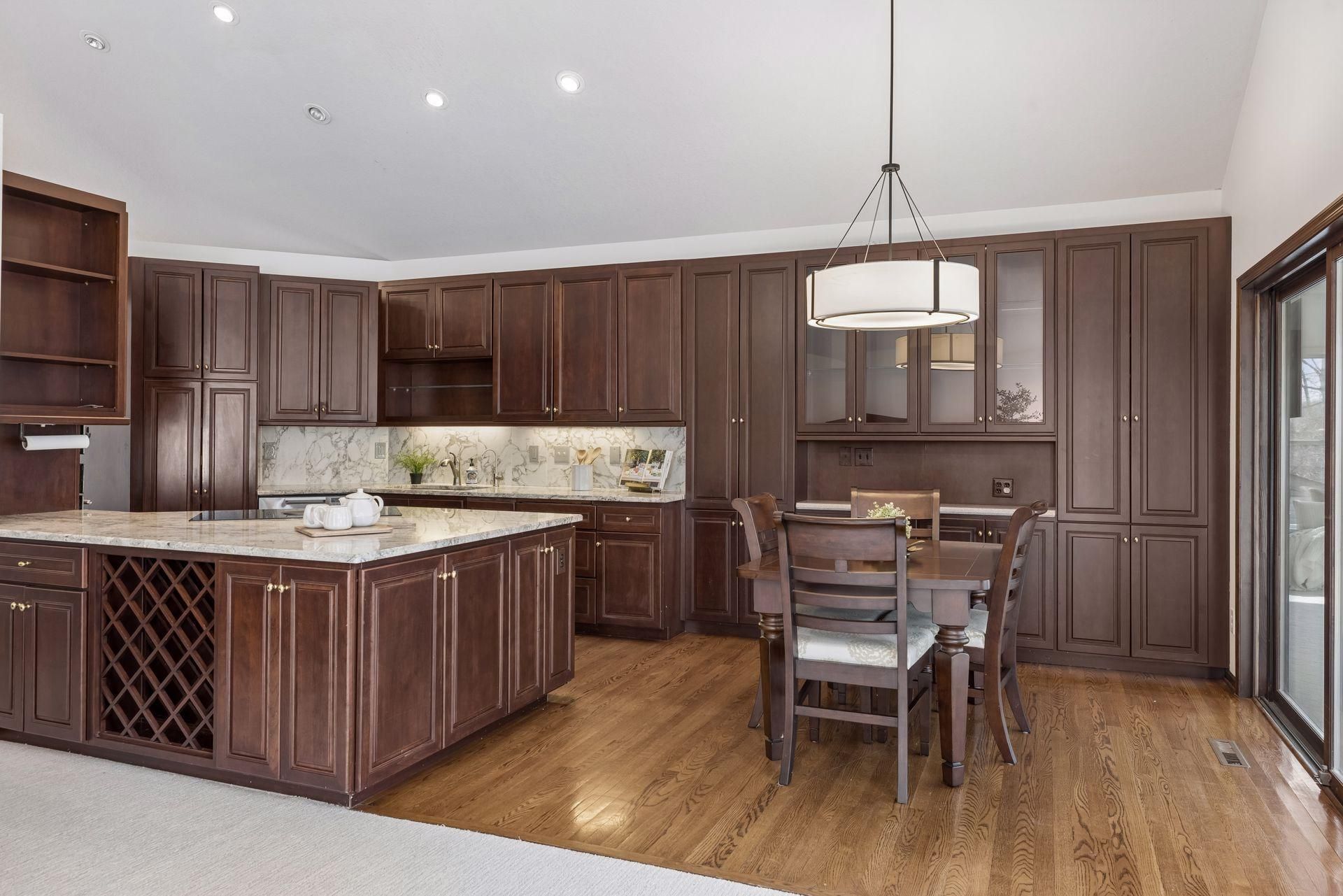 9440 Abigail Court, Inver Grove Heights, MN 55077